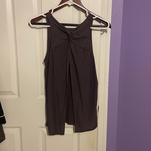 Fabletics Work Out Tank - Picture 2 of 2